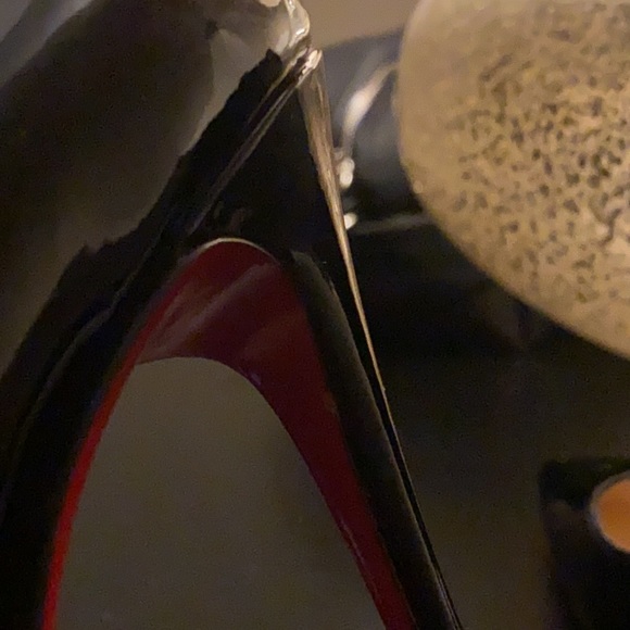 Christian Louboutin So Kate Black Patent Pumps 41 EUR - Picture 9 of 13